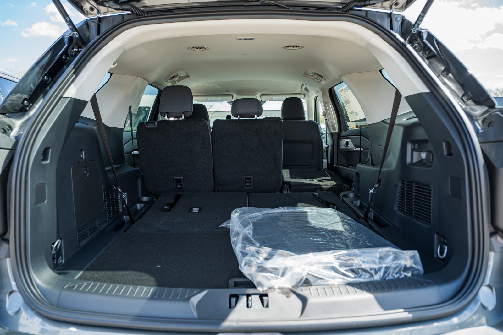 New 2026 Ford Explorer Active image 10