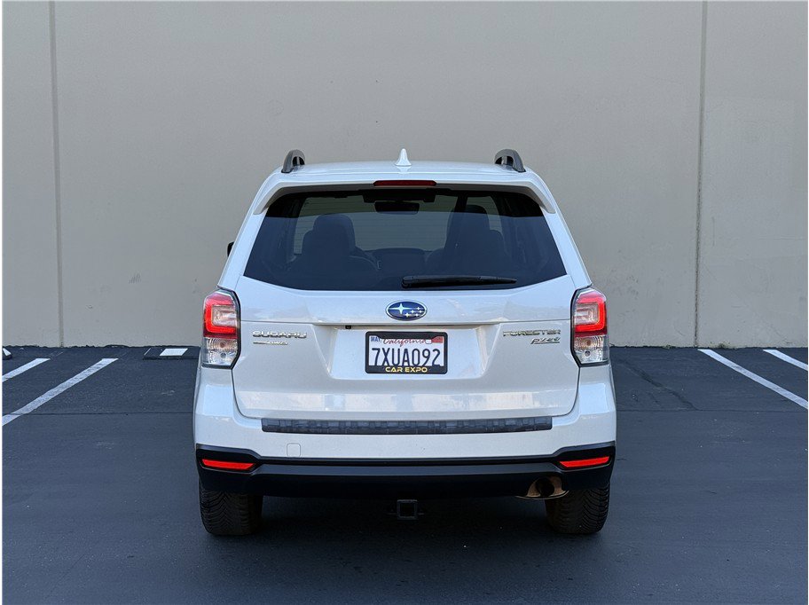 Used 2017 Subaru Forester 2.5i Premium AWD/4WD image 6