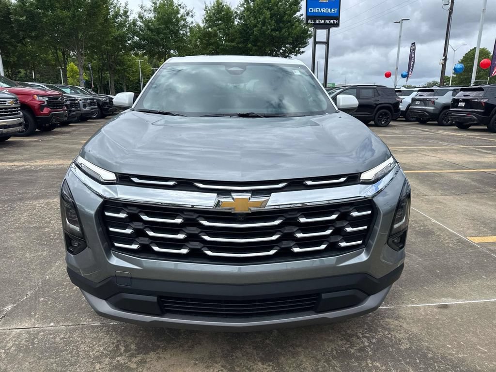 New 2026 Chevrolet Equinox LT w/ Convenience Package II AWD/4WD image 3