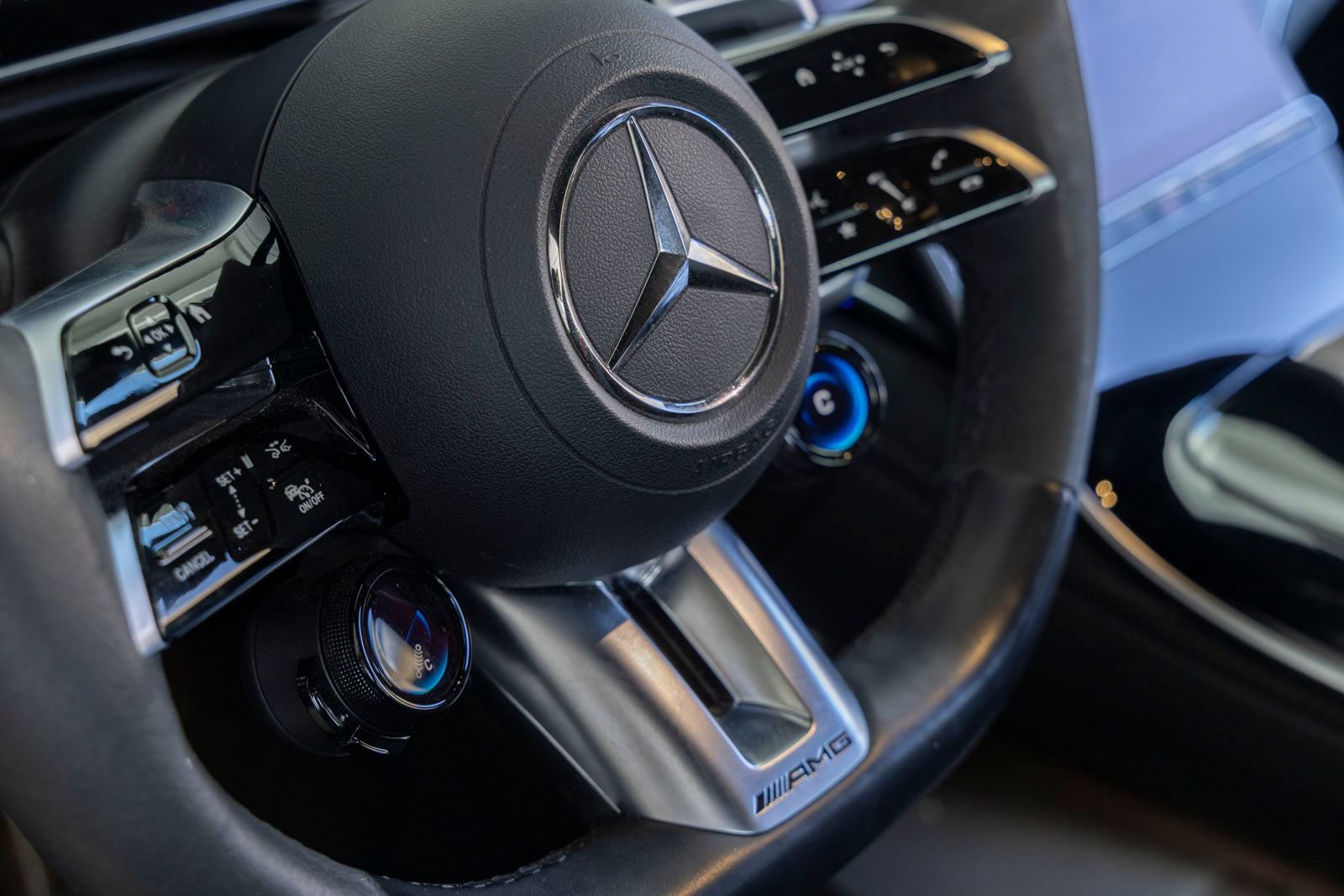 Used 2023 Mercedes-Benz EQE AMG 4MATIC Sedan image 16