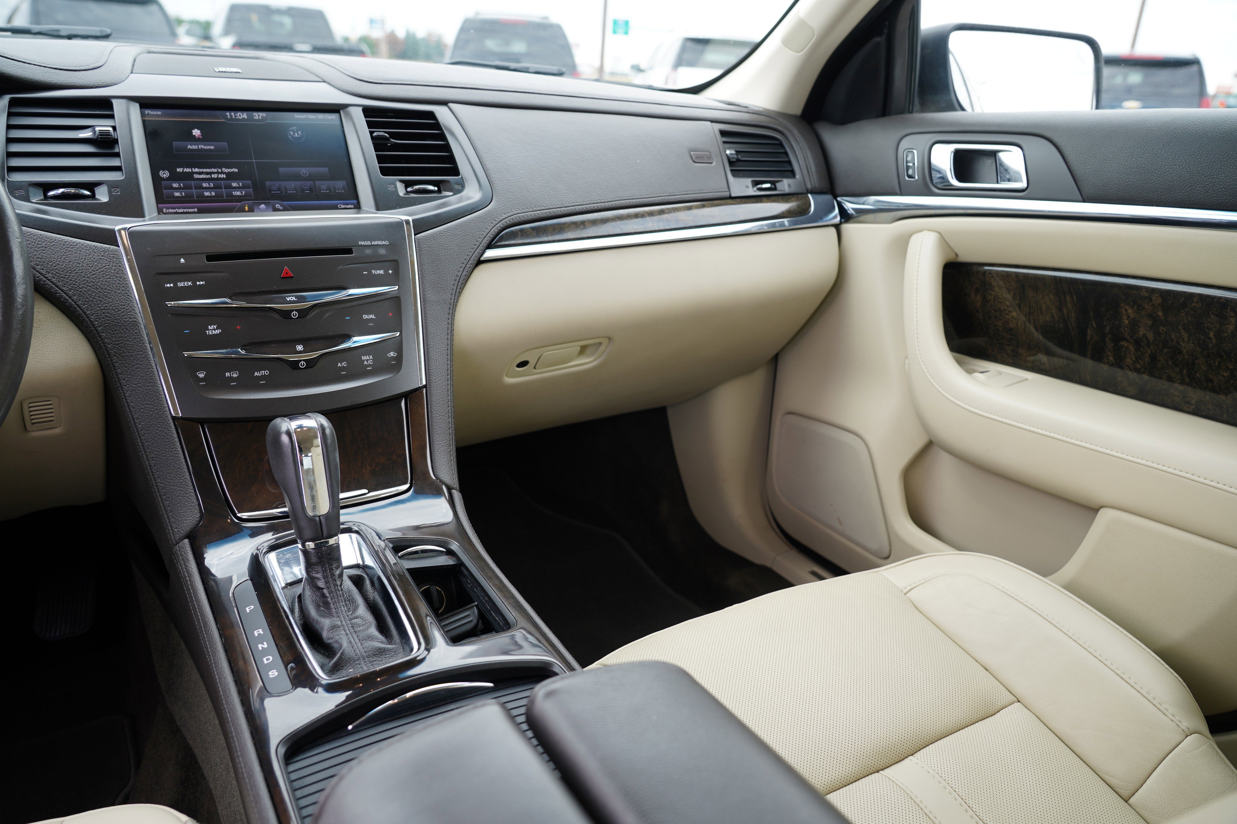 Used 2014 Lincoln MKS AWD w/ Equipment Group 101A image 23