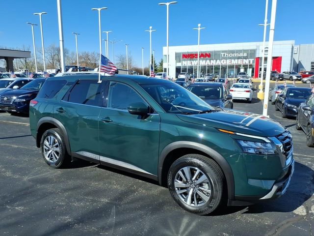 Certified 2025 Nissan Pathfinder SL