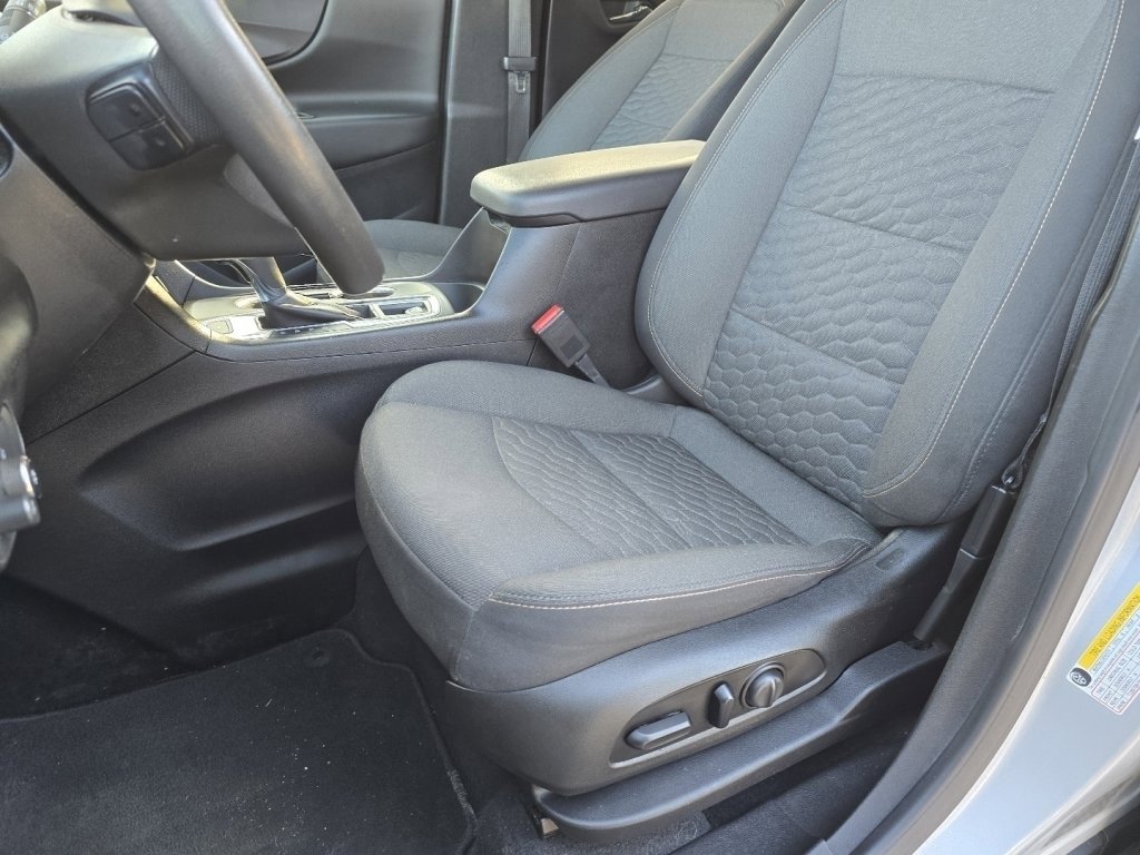 Used 2020 Chevrolet Equinox LT image 20