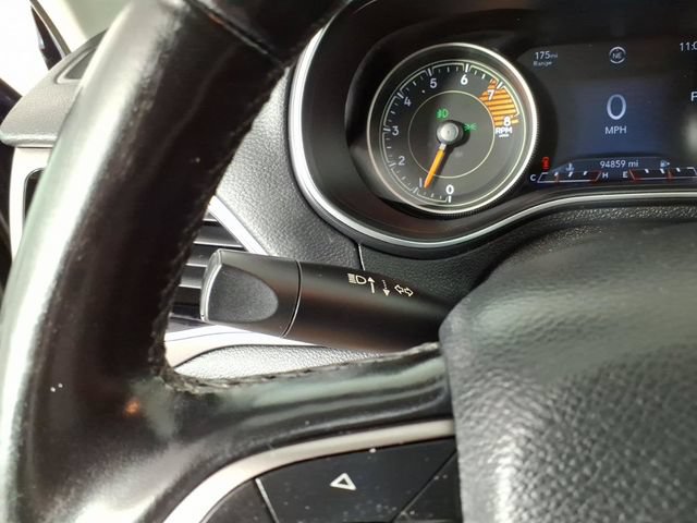 Used 2020 Jeep Cherokee Limited AWD/4WD image 26