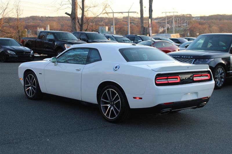 Used 2023 Dodge Challenger R/T image 5