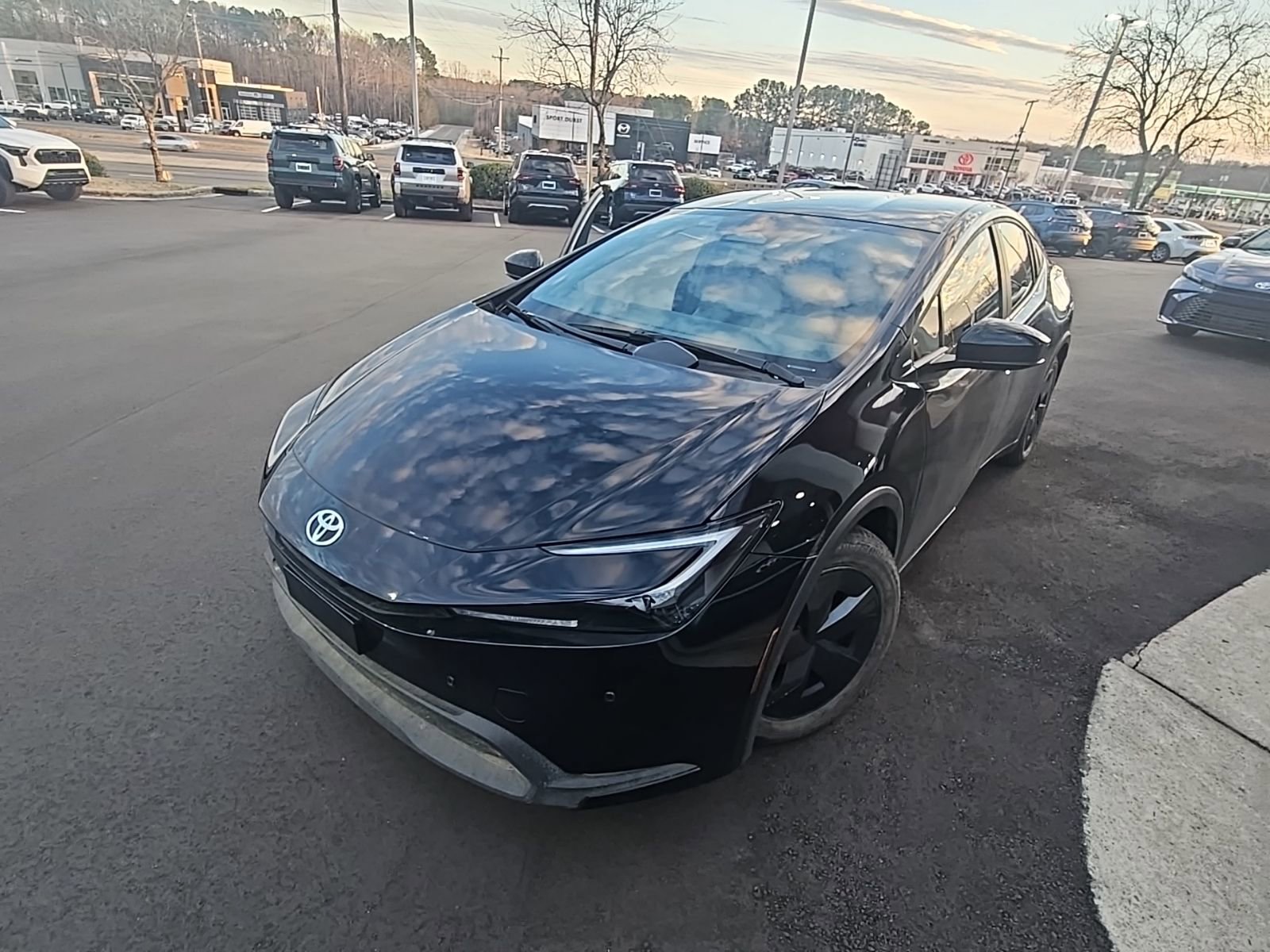 Used 2023 Toyota Prius LE image 5