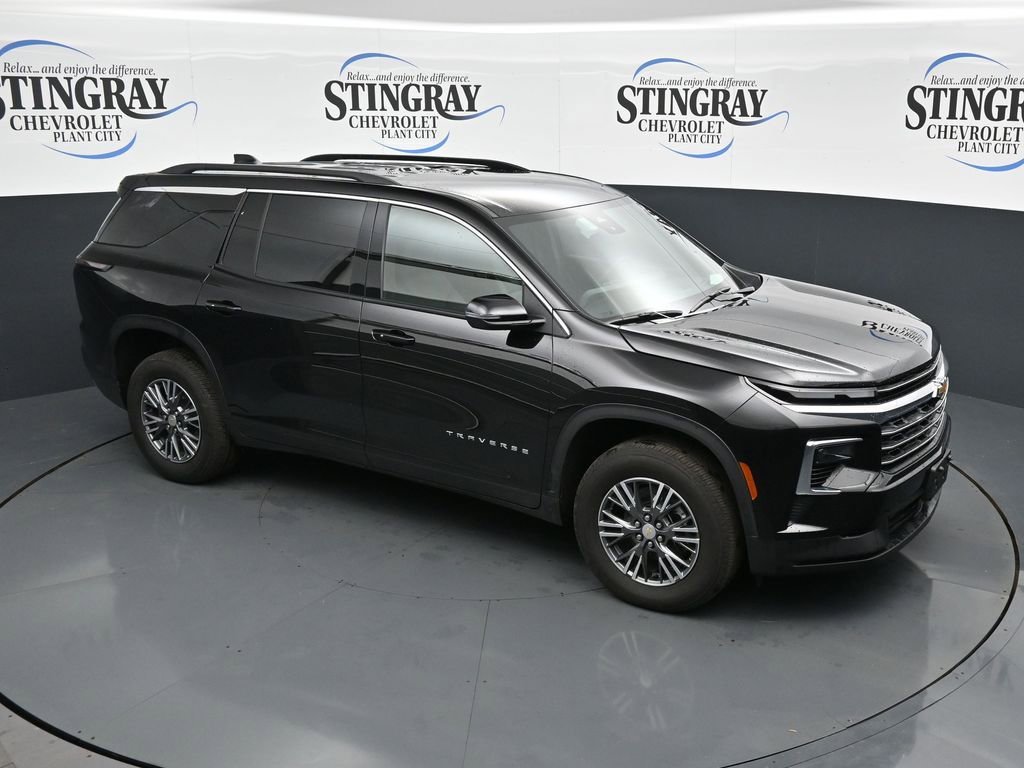 Used 2026 Chevrolet Traverse LT AWD/4WD image 9