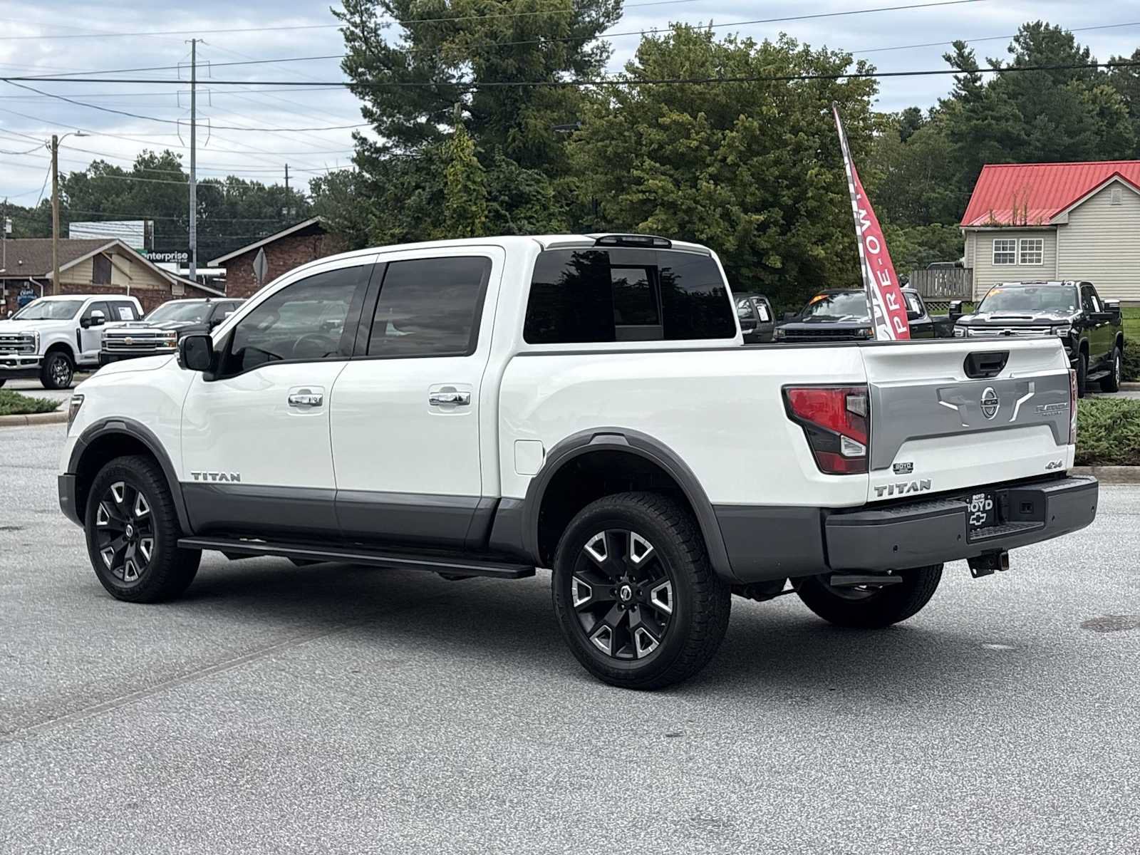 Used 2021 Nissan Titan Platinum Reserve w/ Moonroof Package AWD/4WD image 8
