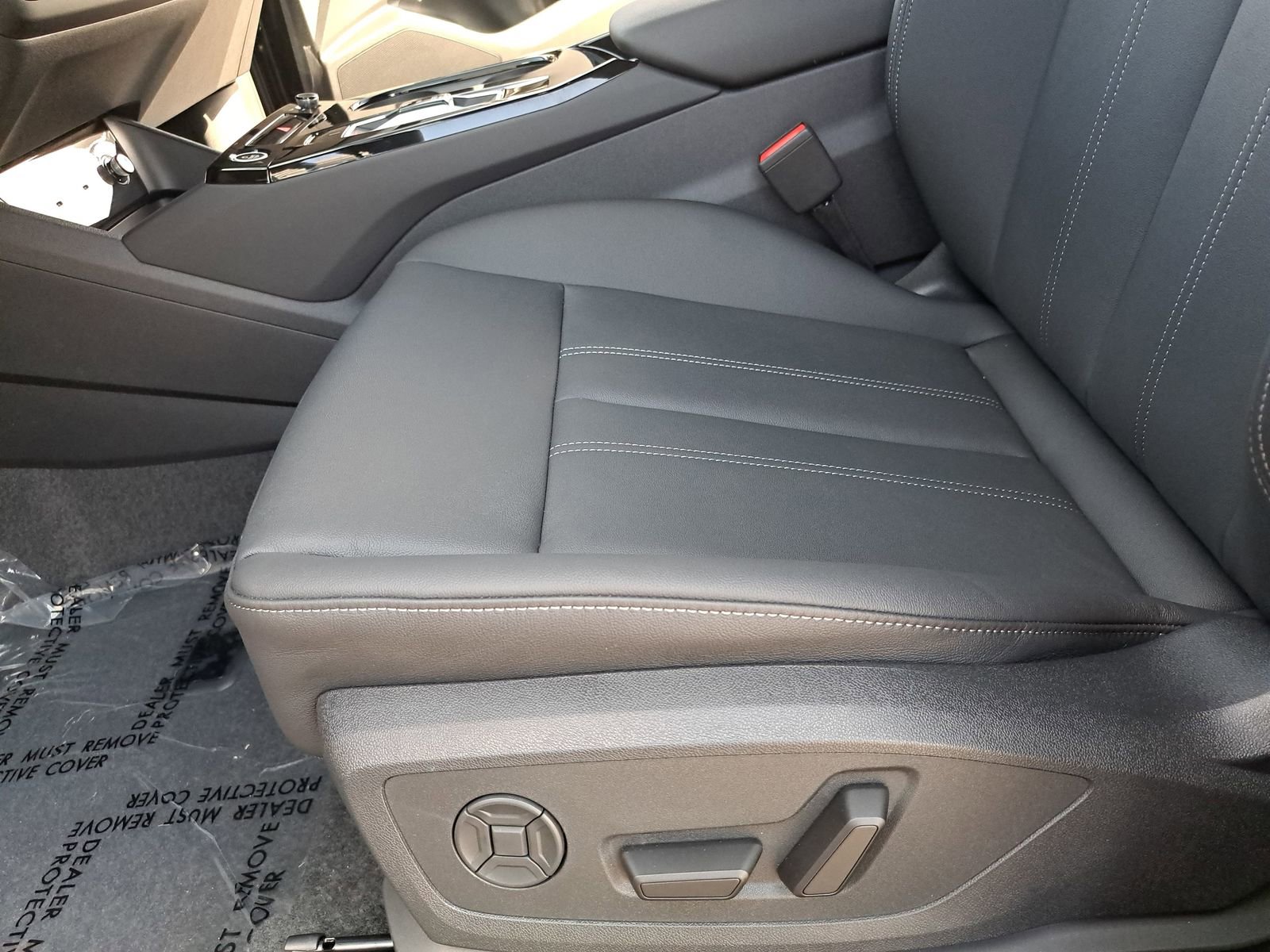 New 2025 Audi Q6 e-tron Premium image 33