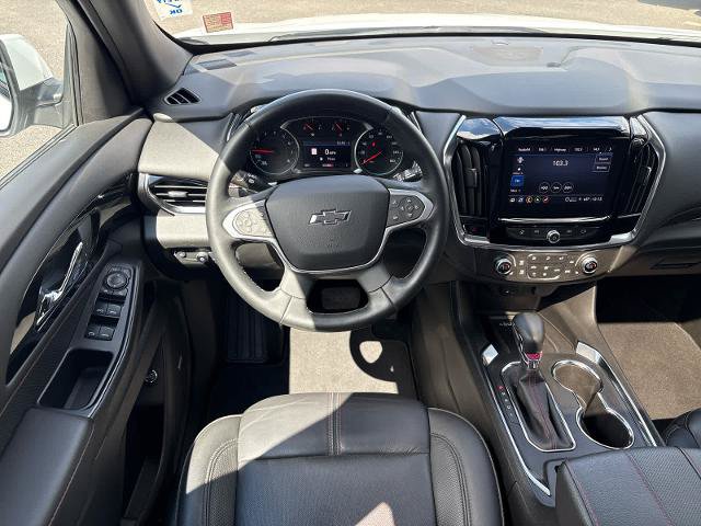 Used 2023 Chevrolet Traverse RS AWD/4WD image 17