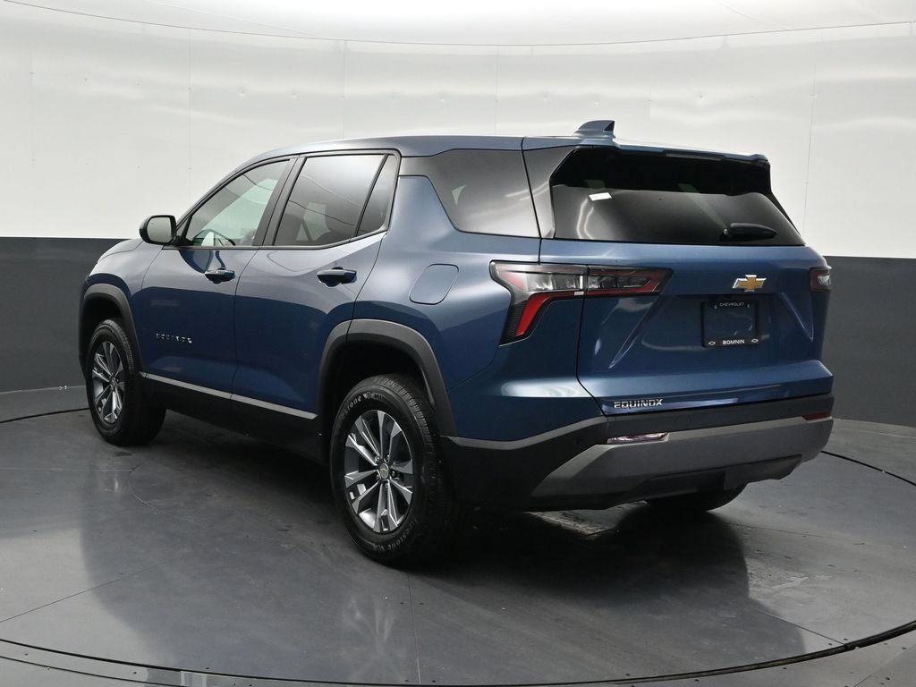 Used 2025 Chevrolet Equinox LT FWD image 3