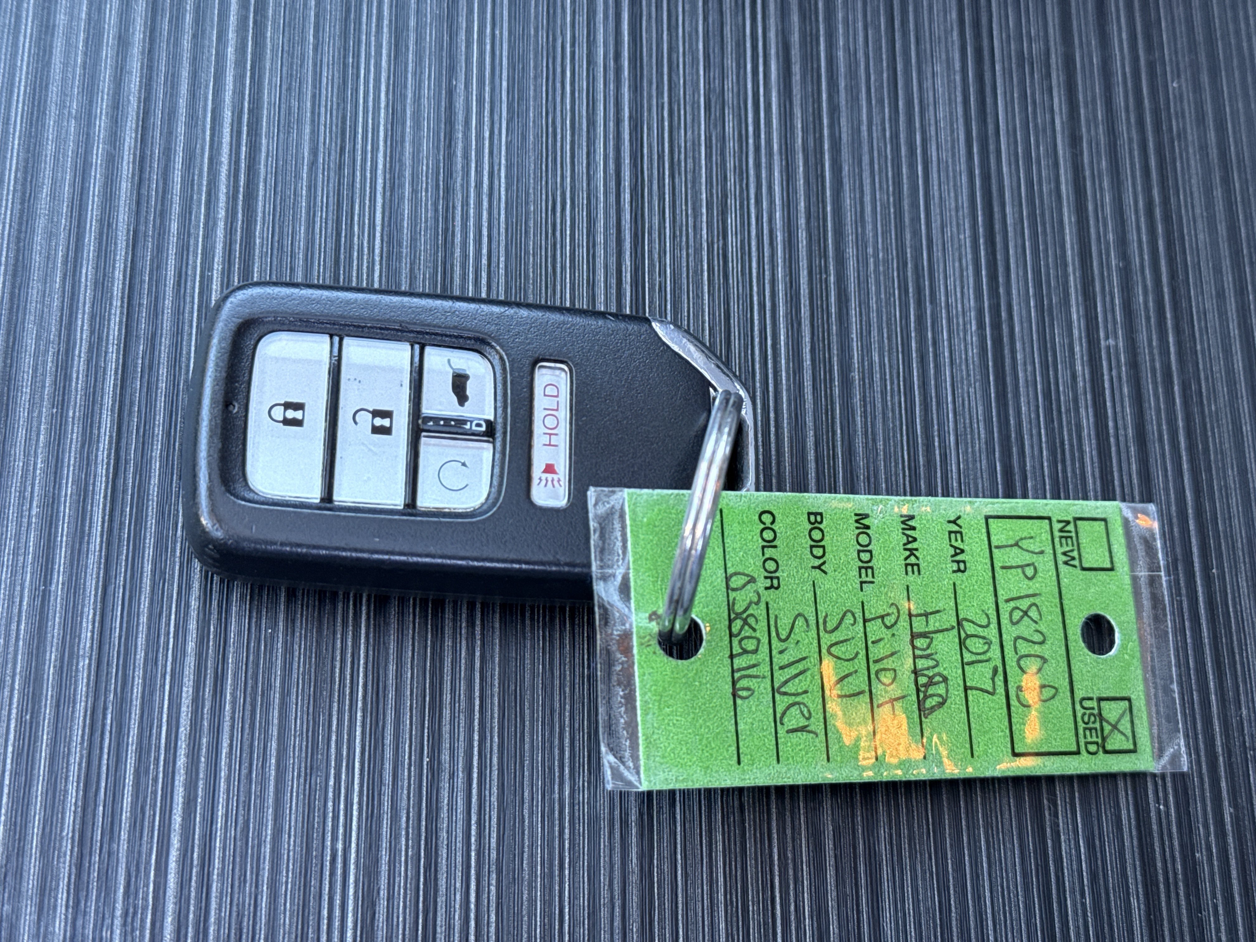 Used 2017 Honda Pilot Touring image 29