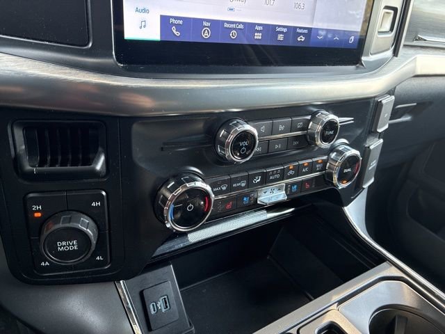 Used 2022 Ford F150 Lariat image 31