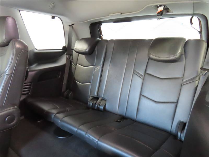 Used 2020 Cadillac Escalade Premium Luxury AWD/4WD image 34