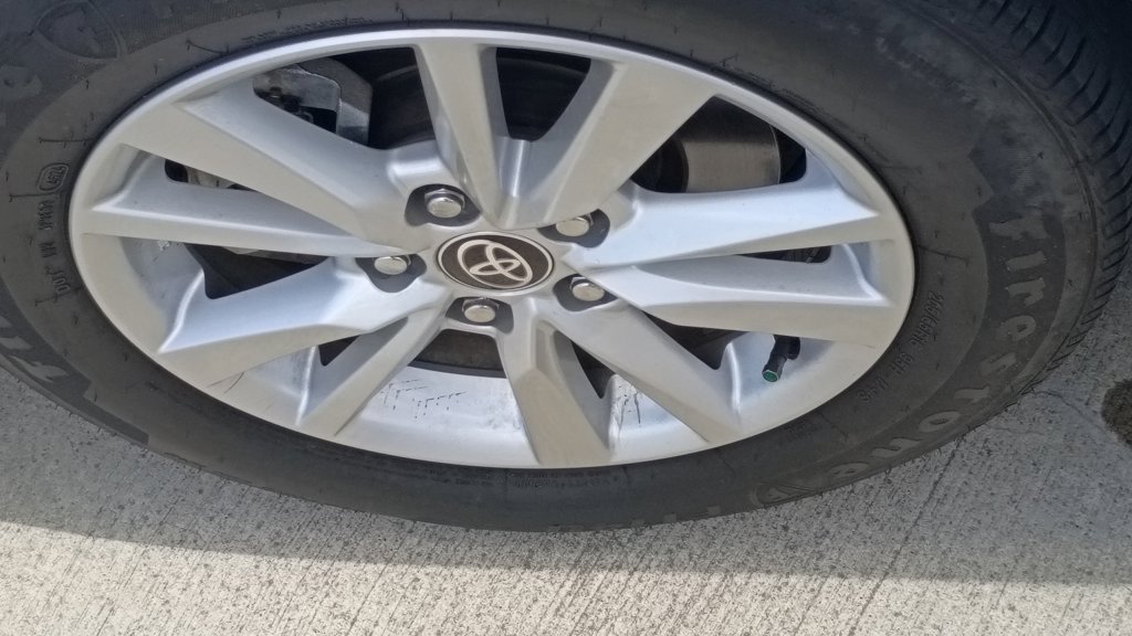 Used 2025 Toyota Camry LE FWD image 17