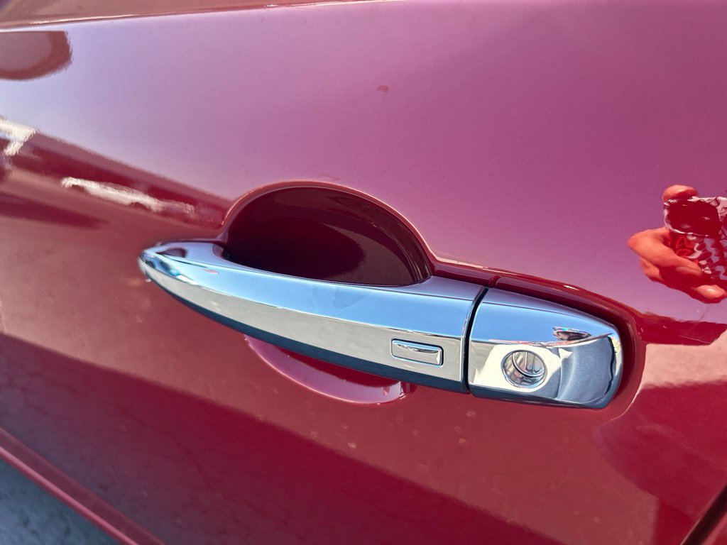 Used 2025 Nissan Altima 2.5 SV FWD image 13