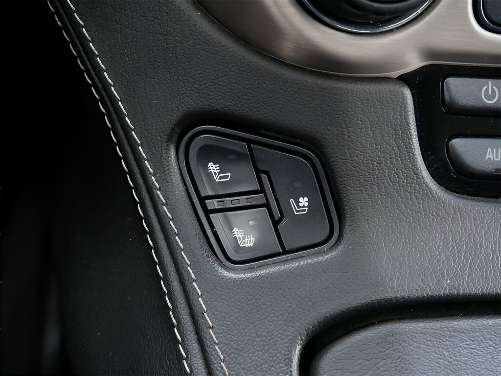 Used 2019 GMC Yukon Denali image 26