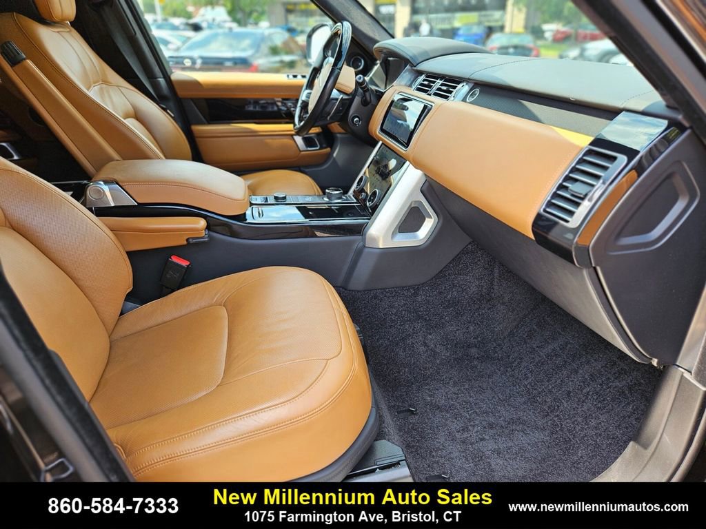 Used 2021 Land Rover Range Rover Long Wheelbase Autobiography image 11