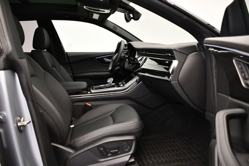Used 2025 Audi Q8 Premium Plus image 47
