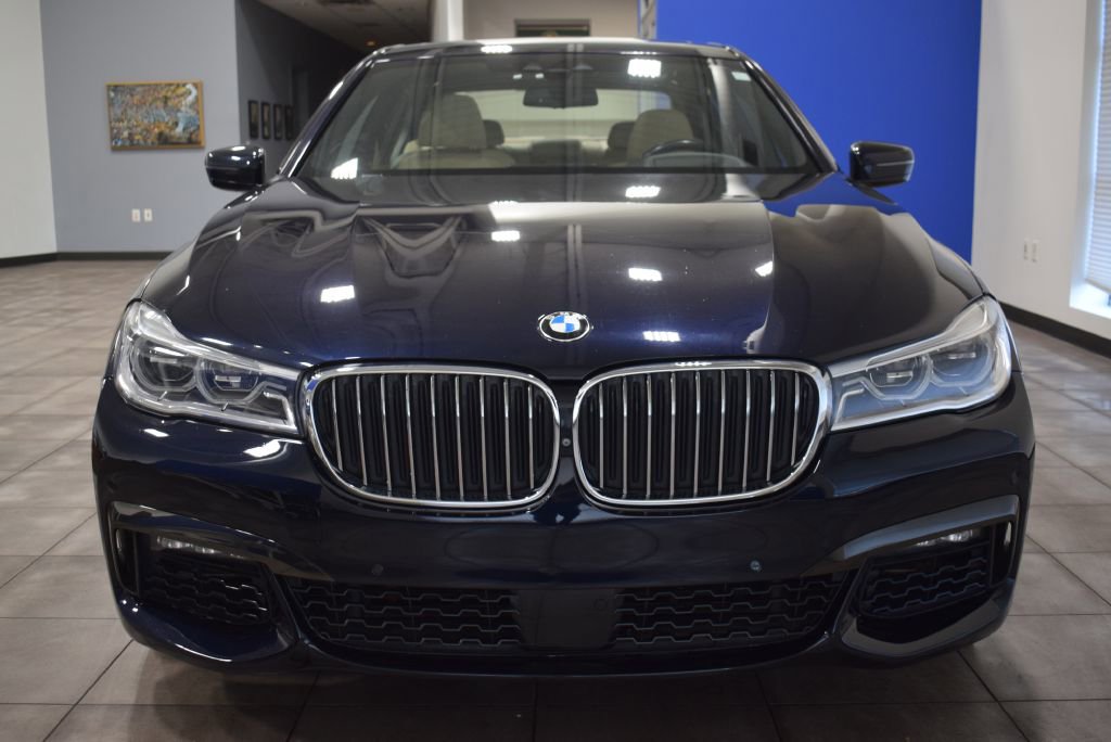 Used 2017 BMW 750i xDrive image 6