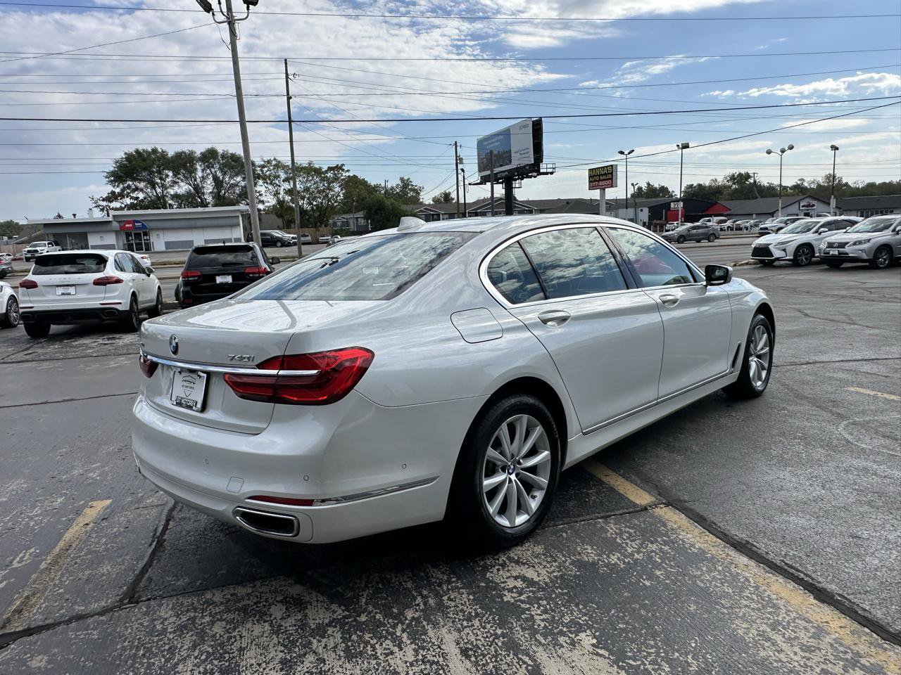Used 2017 BMW 740i xDrive AWD/4WD image 5