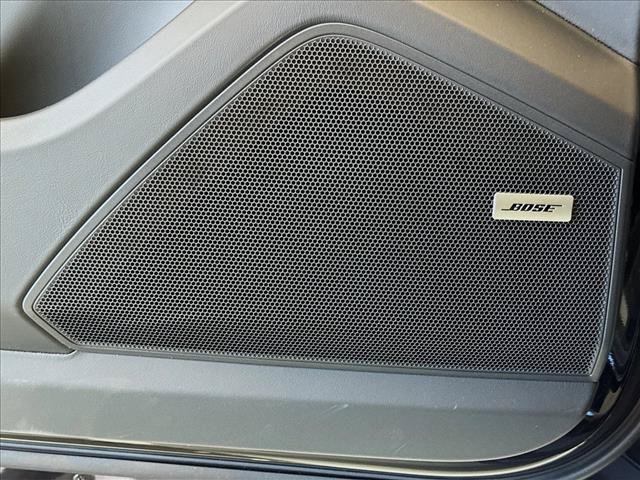 Used 2025 Porsche Cayenne Coupe AWD/4WD image 12