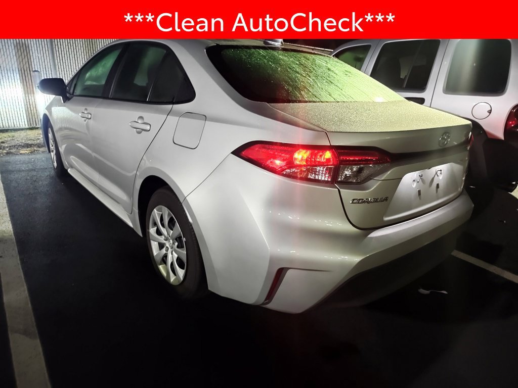 Used 2026 Toyota Corolla LE FWD image 4