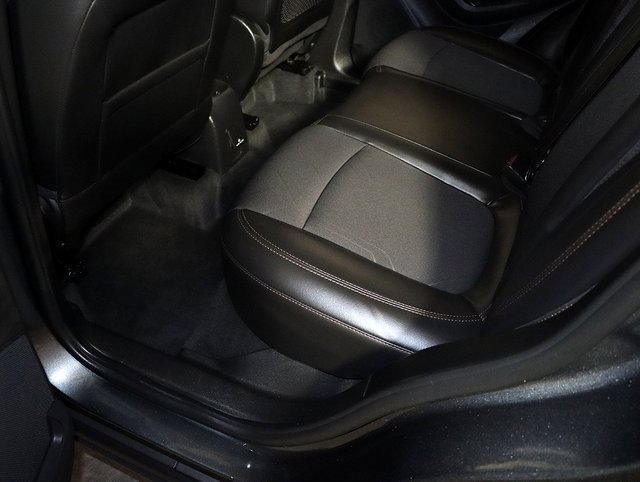 Used 2020 Chevrolet Trax LT w/ LT Convenience Package image 27