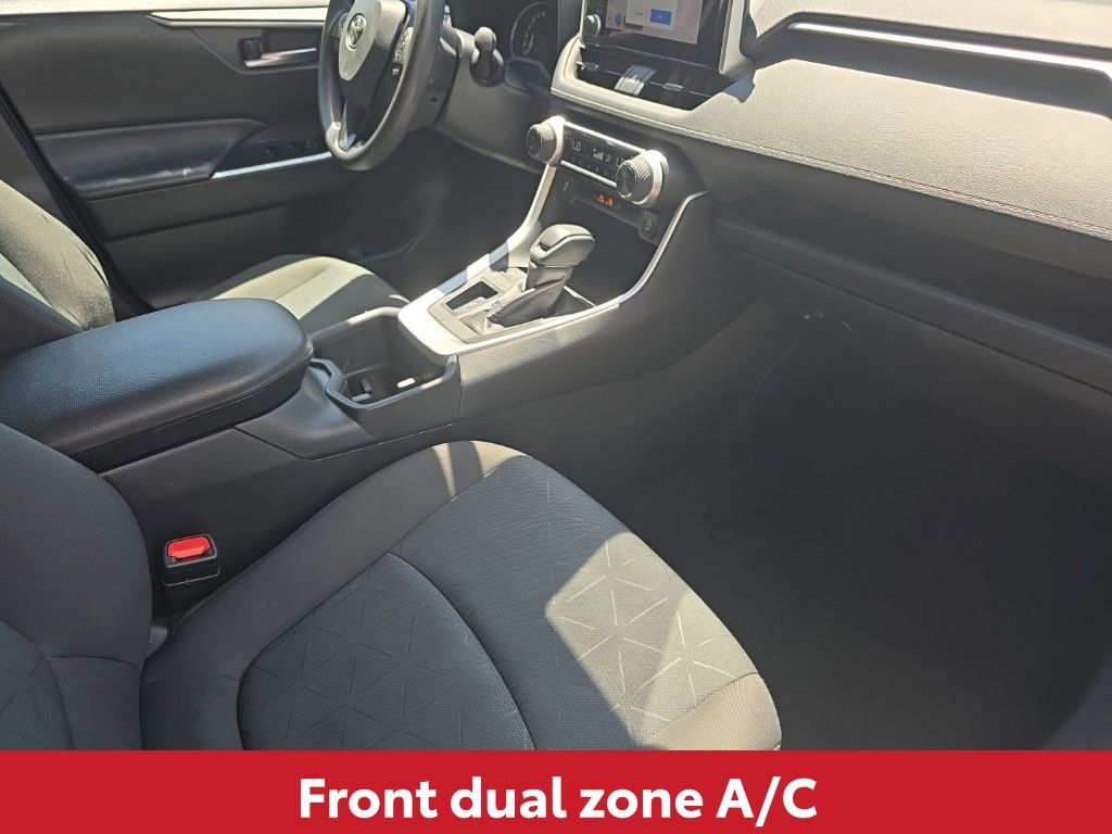 Used 2024 Toyota RAV4 XLE FWD image 15