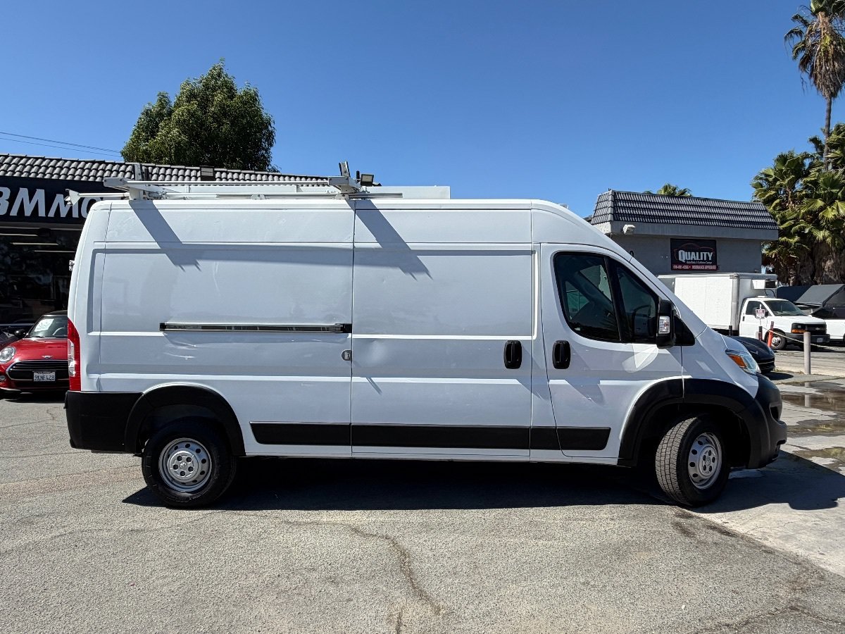 Used 2023 RAM ProMaster 2500 FWD image 11