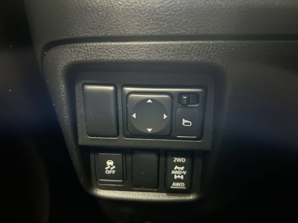 Used 2015 Nissan Juke NISMO AWD/4WD image 19