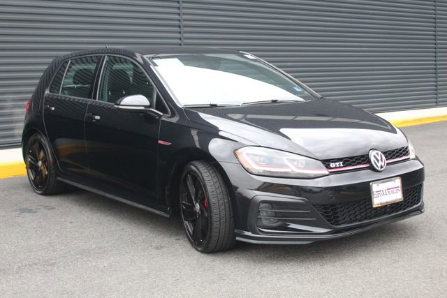 Used 2018 Volkswagen Golf 4-Door image 10