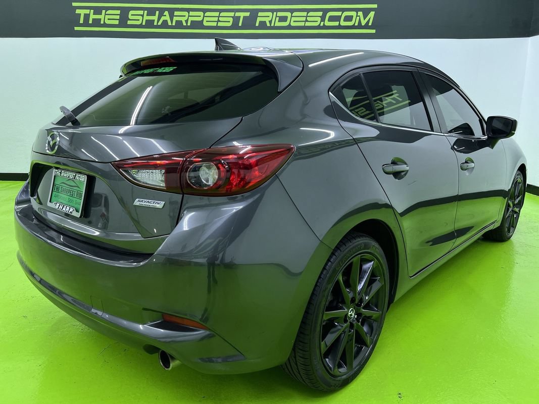 Used 2017 MAZDA MAZDA3 Grand Touring FWD image 10