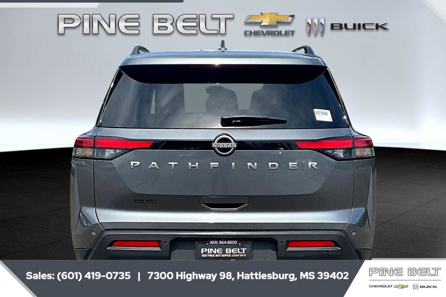 Used 2025 Nissan Pathfinder SV image 4