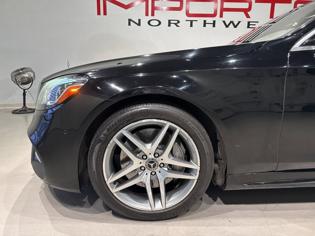 Used 2018 Mercedes-Benz S 560 4MATIC Sedan w/ AMG Line Exterior image 6
