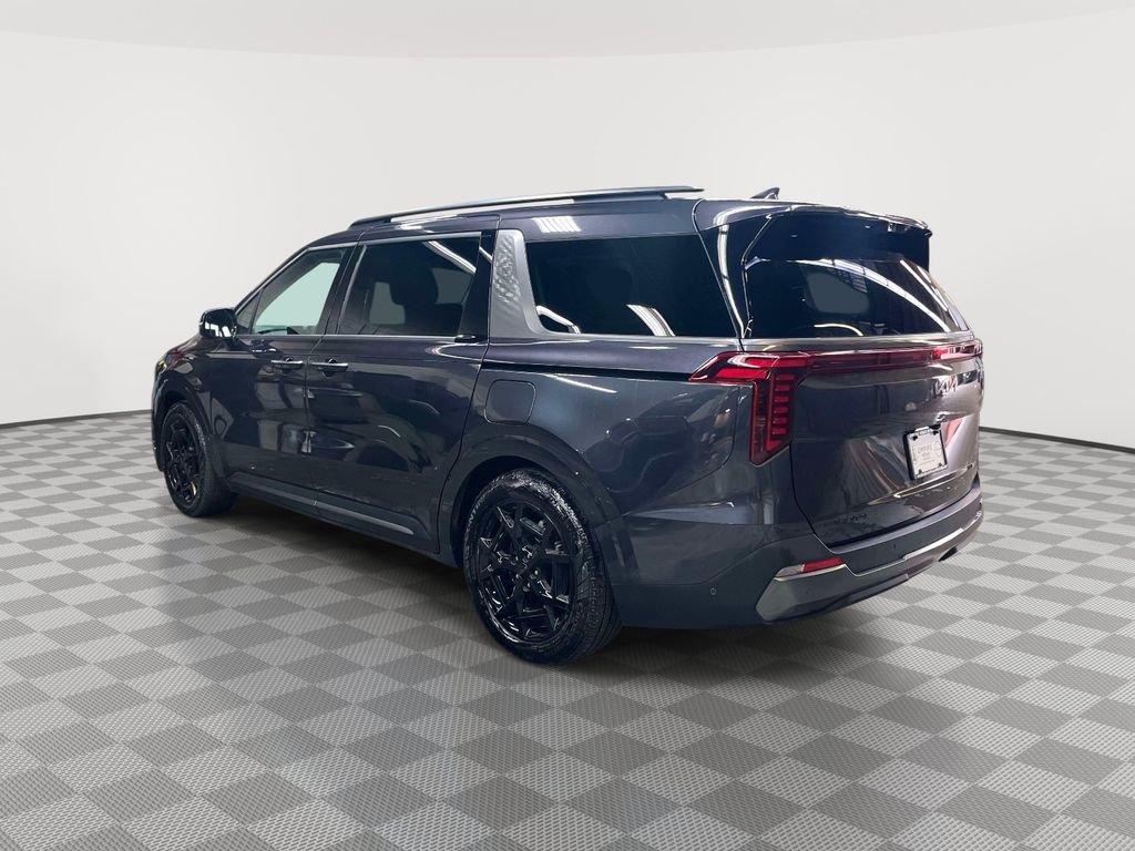 Used 2025 Kia Carnival SX Prestige image 5