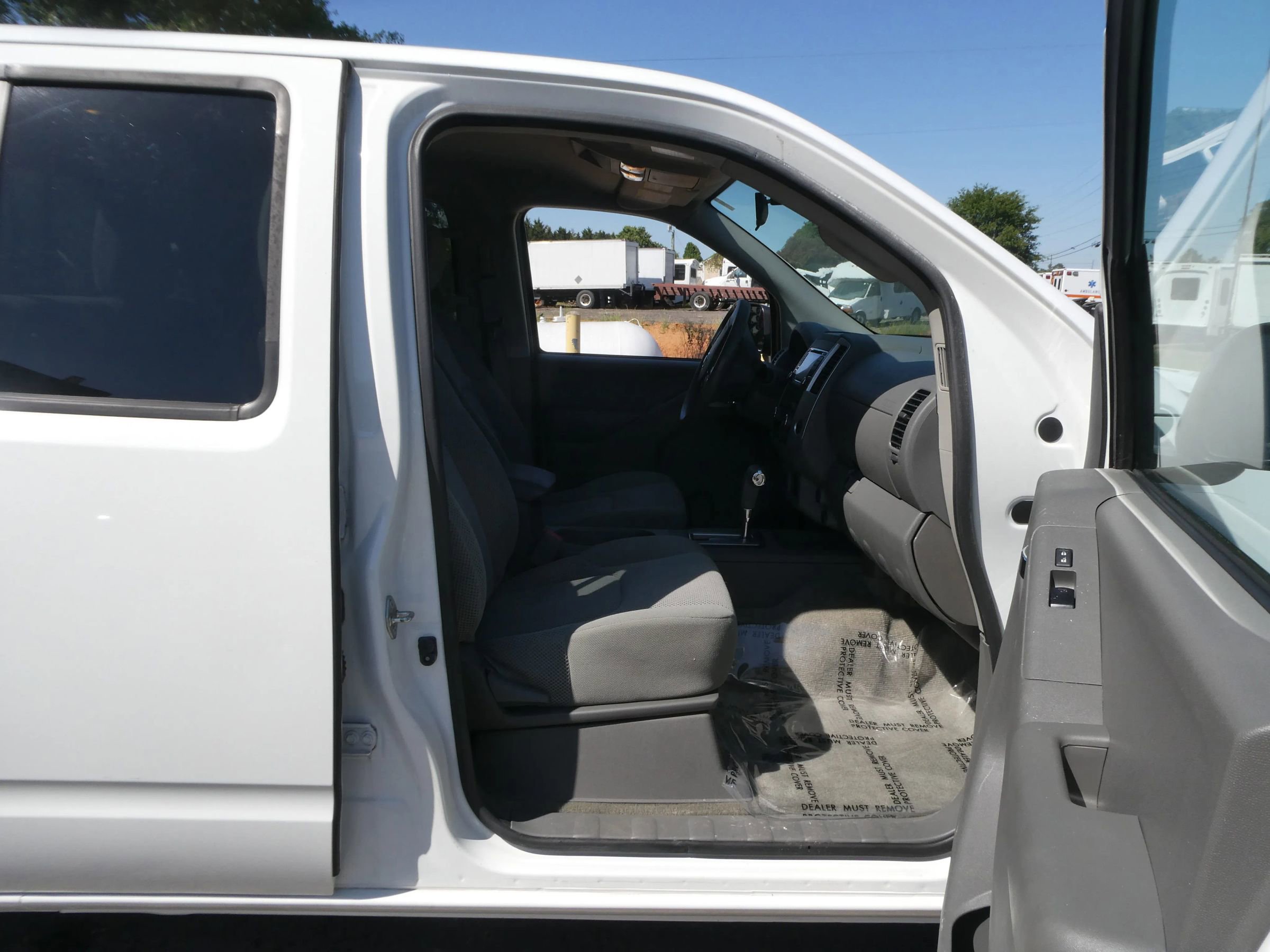 Used 2018 Nissan Frontier SV RWD image 22