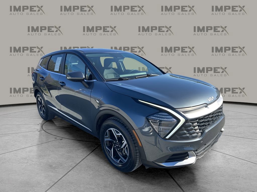 Used 2024 Kia Sportage LX image 7