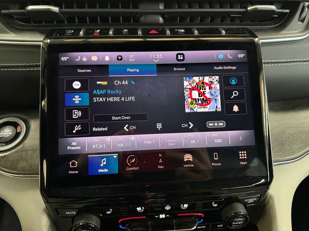 Used 2023 Jeep Grand Cherokee L Overland image 22