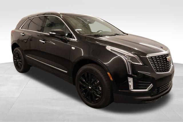 New 2025 Cadillac XT5 Luxury