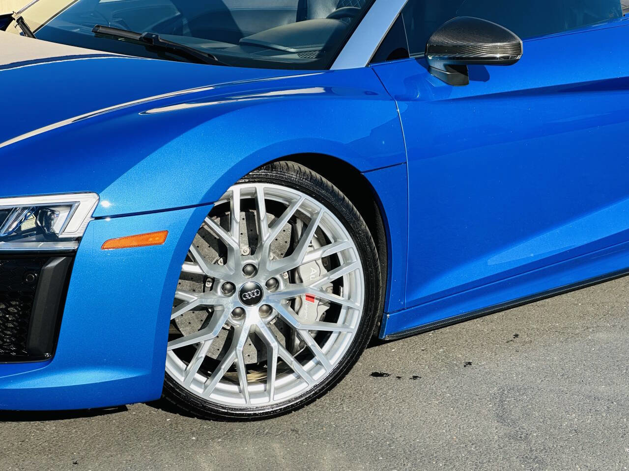 Used 2018 Audi R8 V10 plus image 11