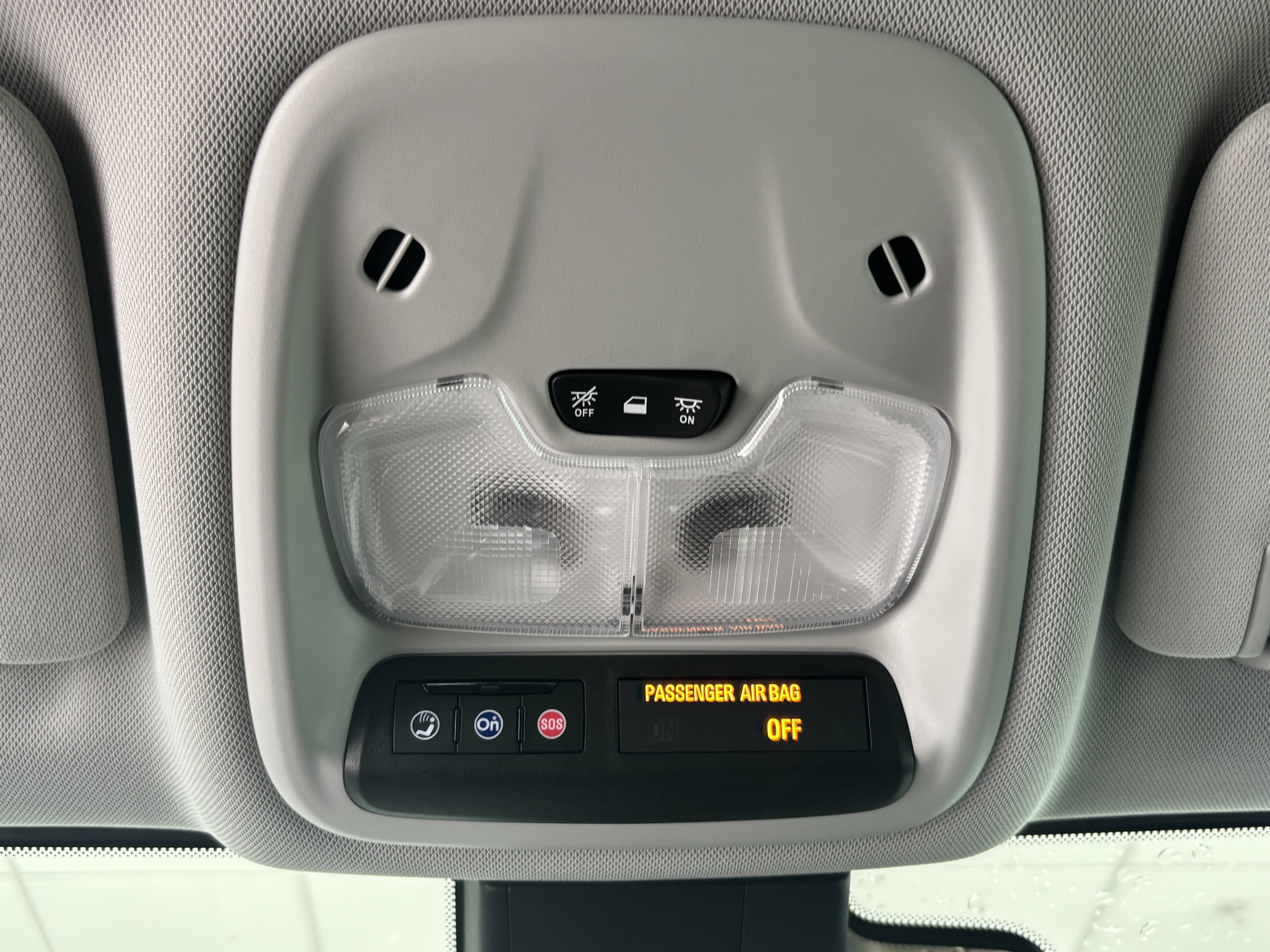 Used 2023 Chevrolet Bolt EUV Premier FWD image 16
