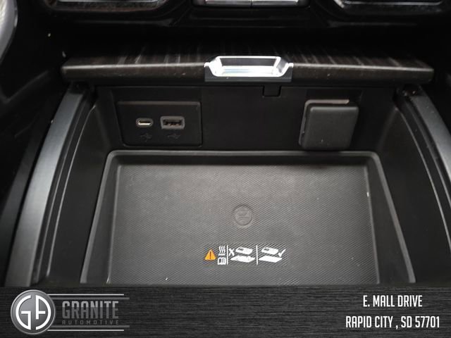 Used 2021 GMC Yukon XL Denali w/ Denali Premium Package image 36