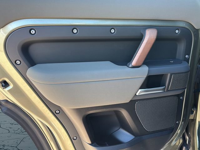 Used 2023 Land Rover Defender 110 X image 14