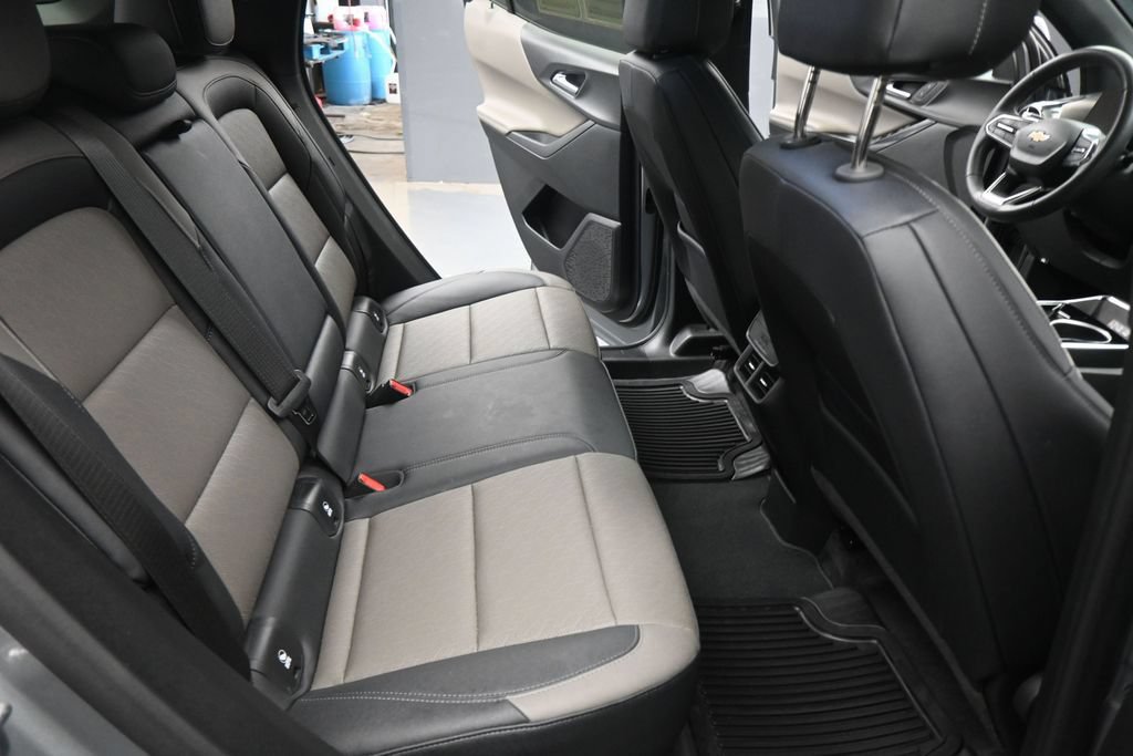 Used 2025 Chevrolet Equinox LT w/ Convenience Package II FWD image 18
