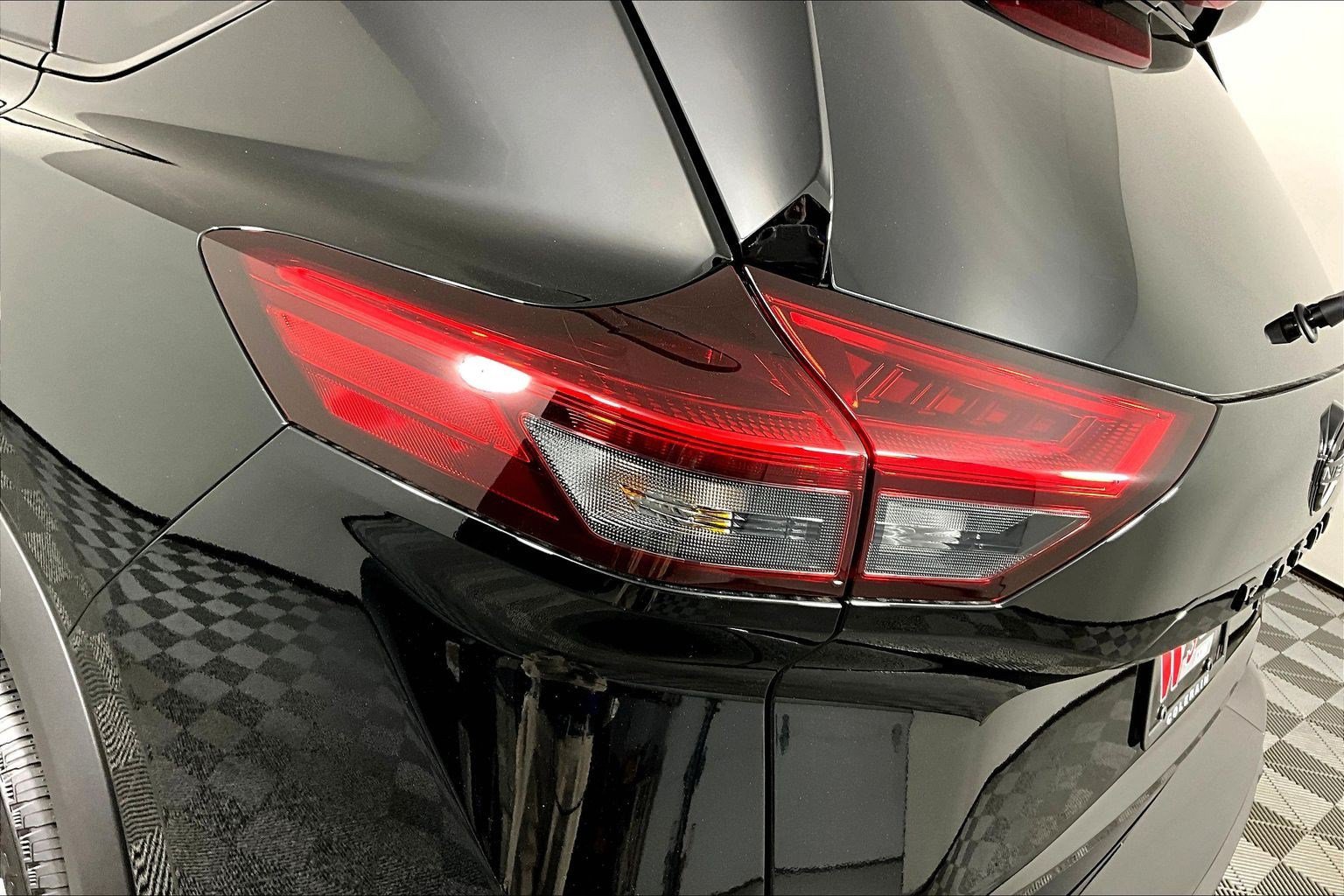 New 2026 Nissan Rogue Dark Armor AWD/4WD image 15