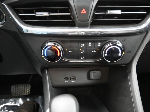 Used 2025 Buick Encore GX Preferred AWD/4WD image 24