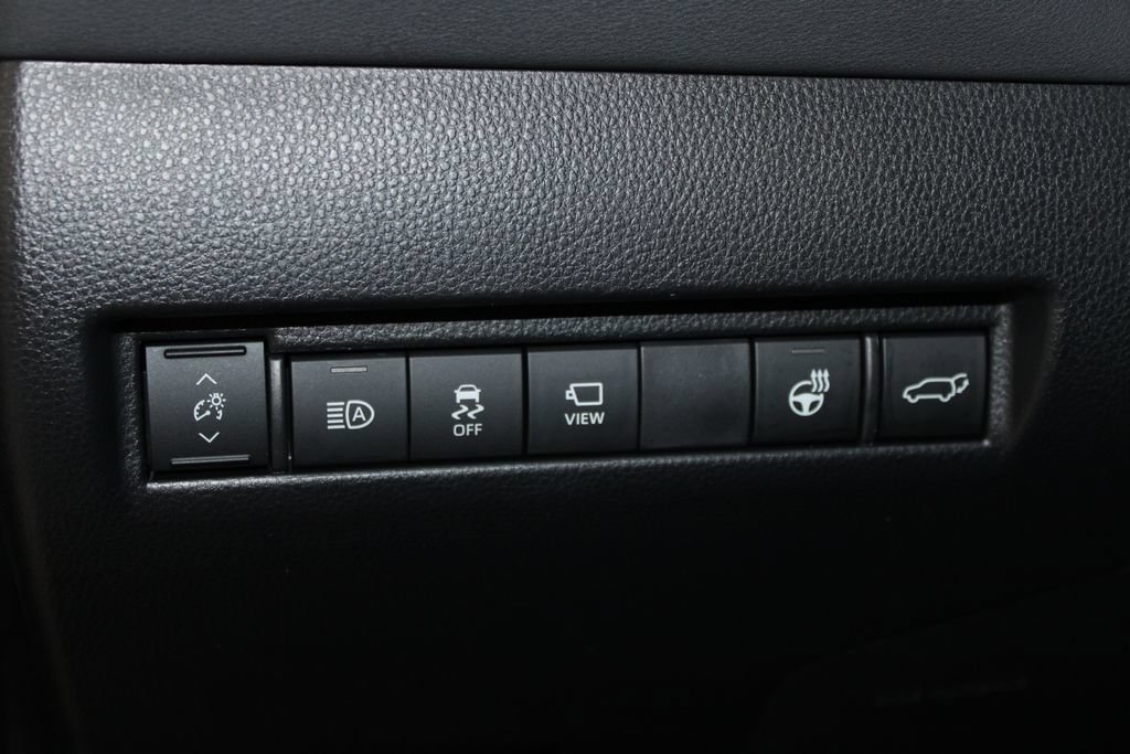 Used 2024 Toyota Venza Limited AWD/4WD image 7