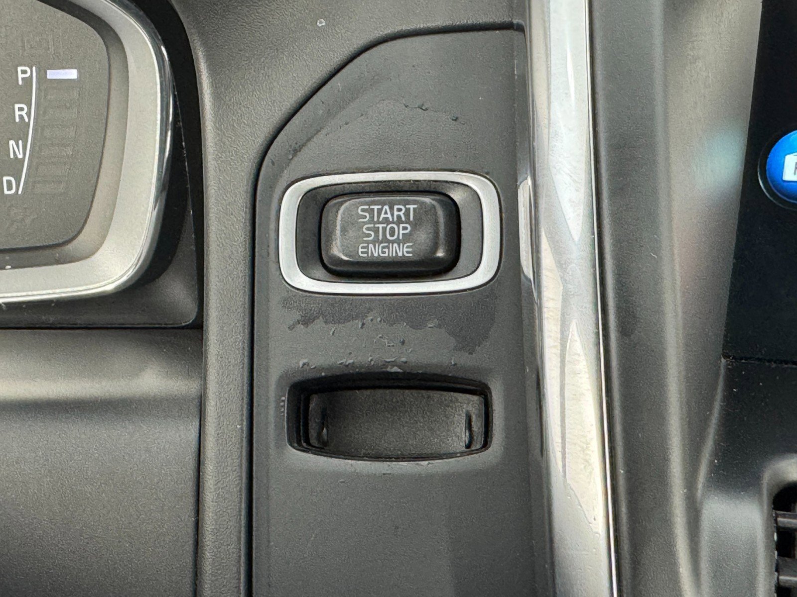 Used 2017 Volvo XC60 T5 Dynamic w/ Preferred Option Package image 22