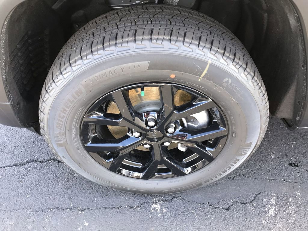 New 2026 Jeep Grand Cherokee L 4WD image 10